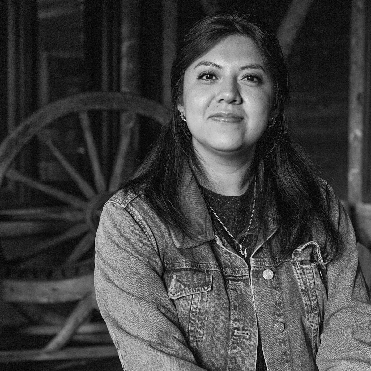 Yuli Lopez, Guest Services