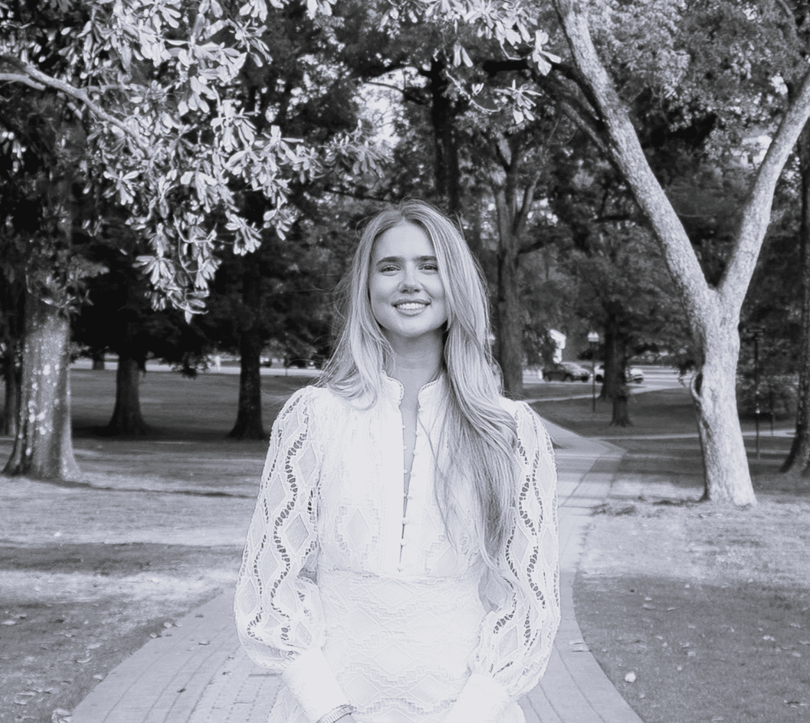 Shelby Carl, Guest Services
